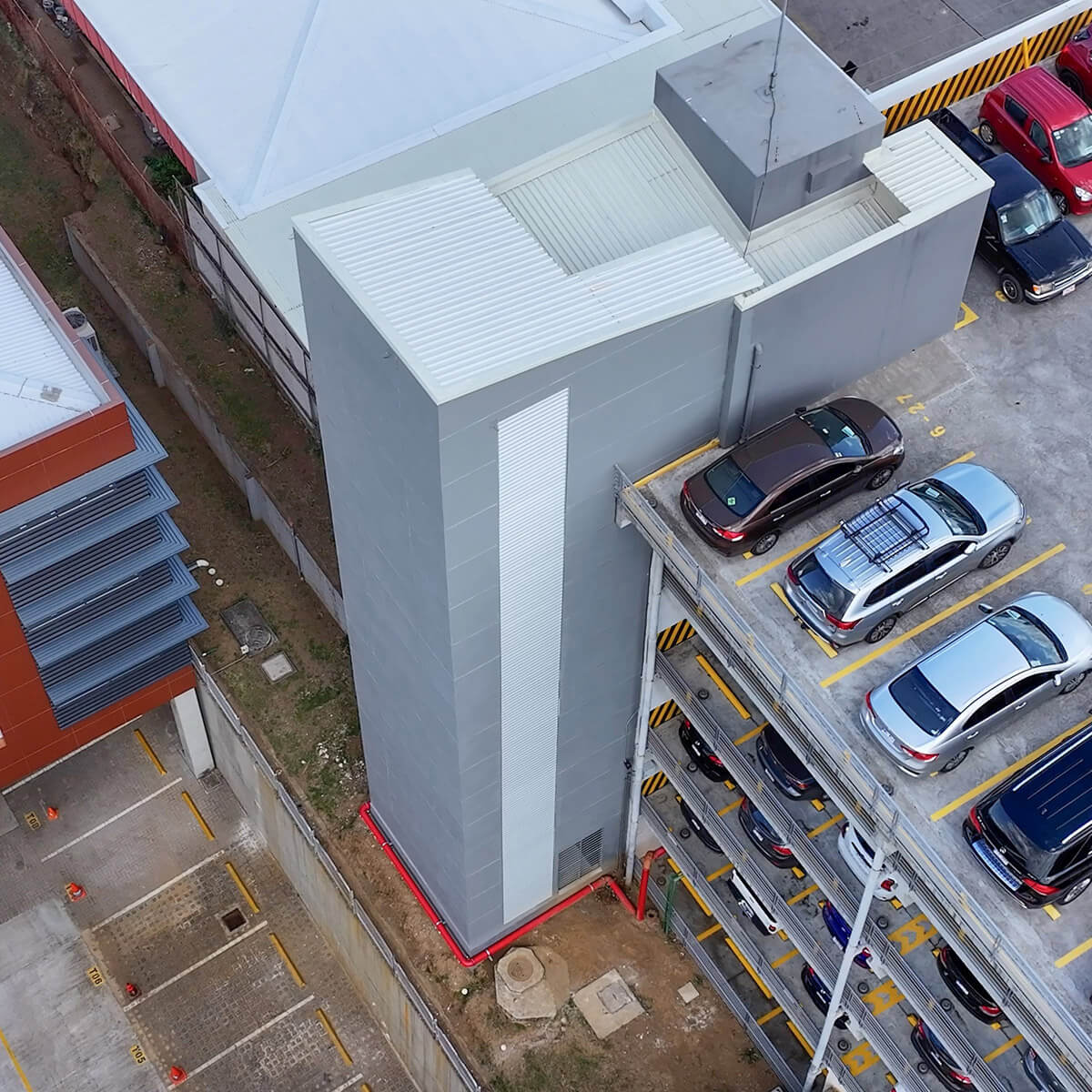 Proyecto de Elevadores Centroamericanos en Torre de Parqueos del INS